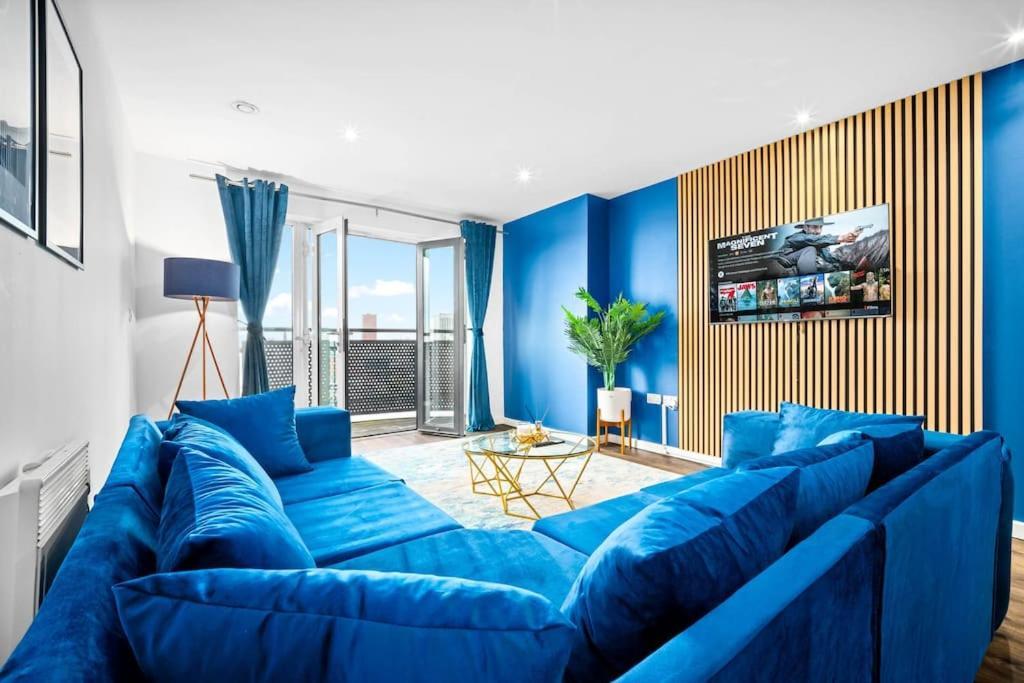 Spacious 2 Bed Apt B'Ham Cc With Parking Sleeps 7 バーミンガム エクステリア 写真